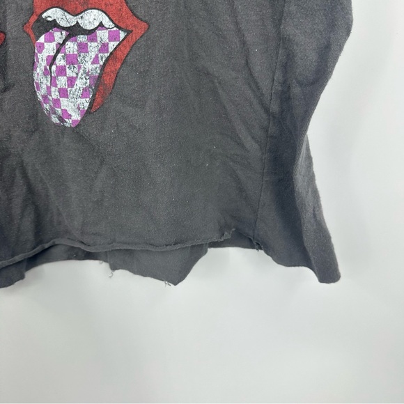 Vintage Y2K The Rolling Stones Off The Shoulder Band Tee Size Medium Streetwear - Picture 6 of 7